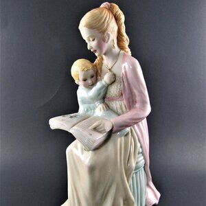 Franklin Mint “Dear Mother, Read To Me” Figurine marked MA2503
